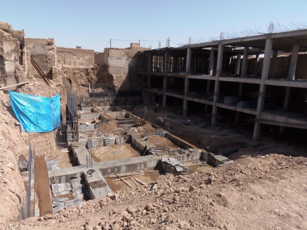 به صراحت نمیتوانم بگویم که “چارسو ” کمیسیون ماده پنج ندارد