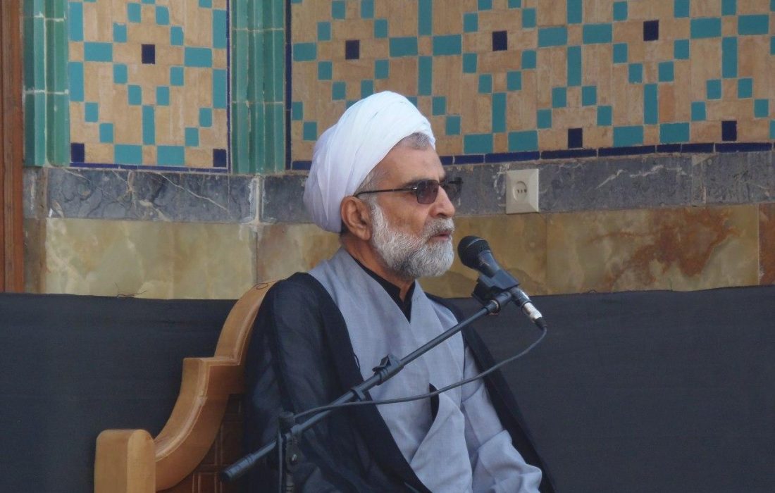 دکتر زارع مانند برادران شهیدش، سهم خود در ایثار و خدمت صادقانه به مردم و کشور را ادا کرد