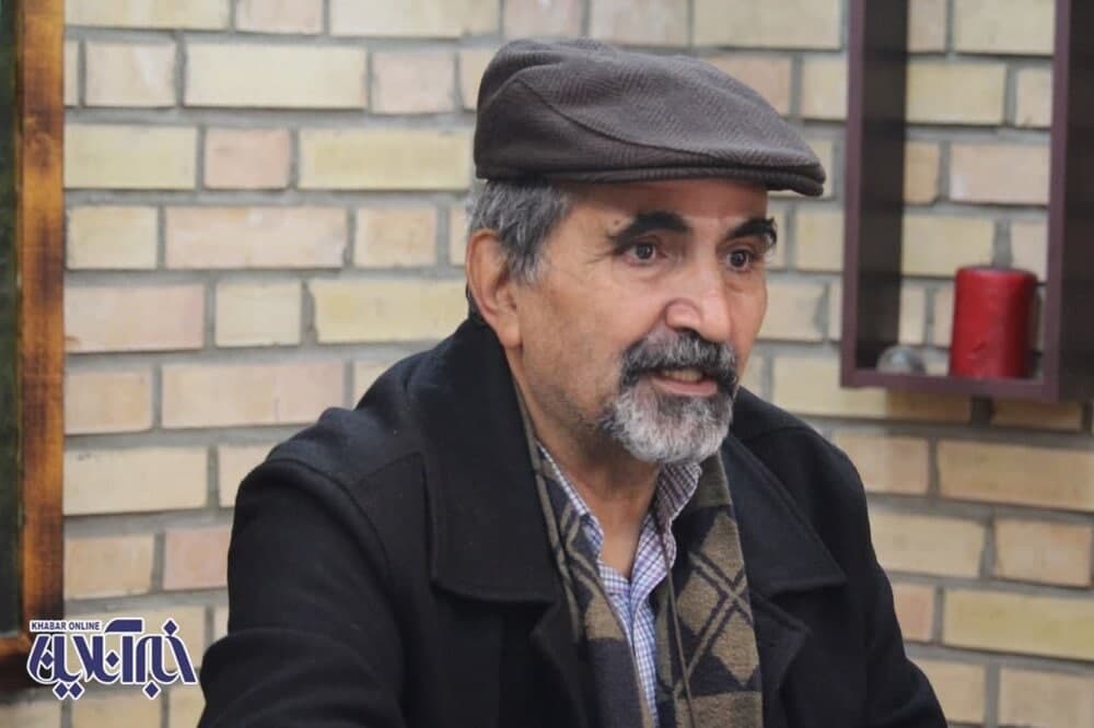 عتاب رهبری نبود این مجلس سرنوشت مردم را گروگان می گرفت /مجلس در حال زار زدن است