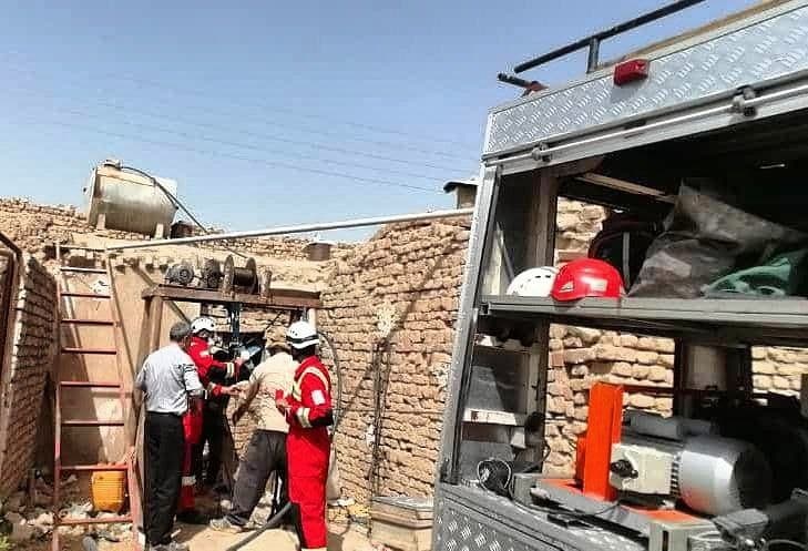 بازگشت به زندگی از عمق چاه ۱۴۰متری