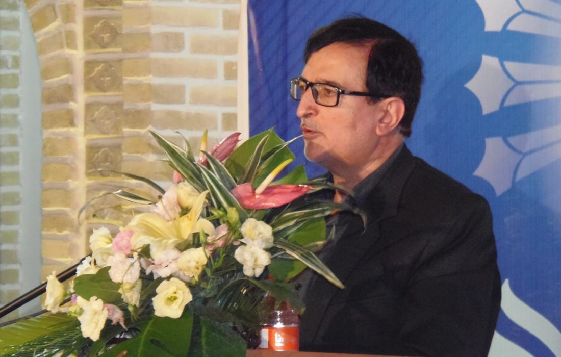 رییس دانشگاه کاشان: اگر مسئولیت ها به شکل مطلوب ارائه شود، حق مردم سطح زندگی شایسته تری به نسبت امروز است