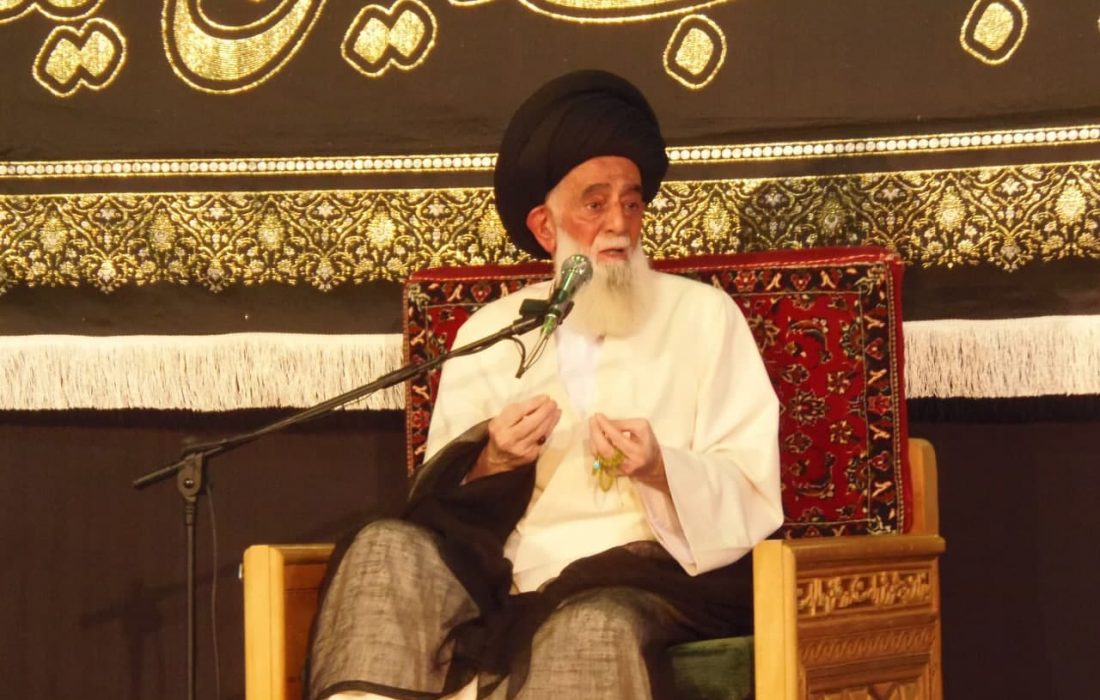 عاشورا ضامن و عامل بقای دین است، درمورد محتوای مجالس دقت و توجه داشته باشید