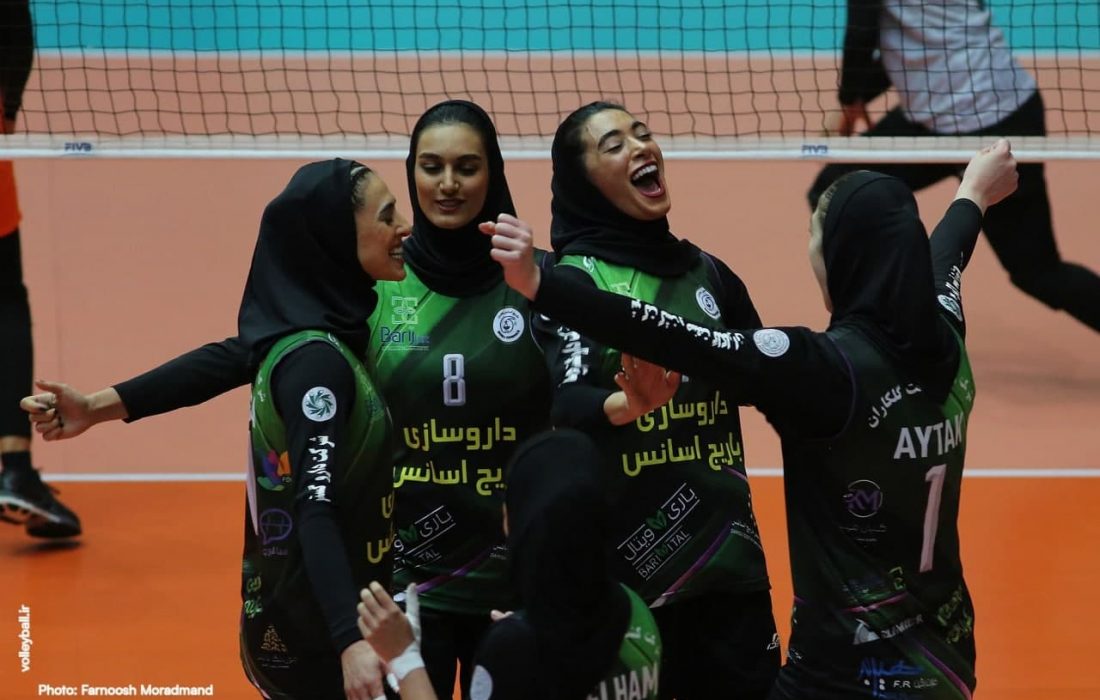 برتری بانوان باریج اسانس در خانۀ قعرنشین لیگ / پیروزی سوم در هفته چهارم