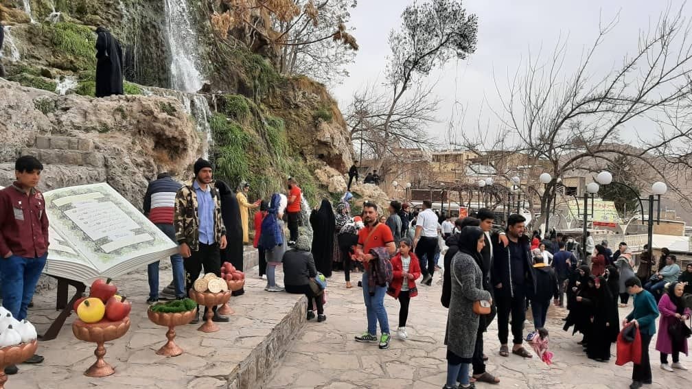 ورود بیش از نیم میلیون مسافر نوروزی به شهر نیاسر