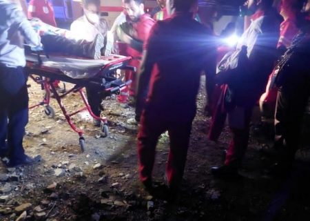 نجات شهروند ۶۸ ساله کاشانی گرفتار در کوهستان
