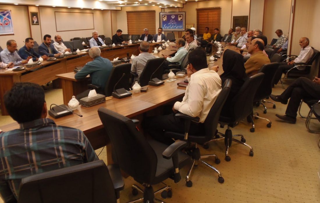 تولید و ارزآوری از طریق صنعت نباید با سلامت جامعه در تعارض باشد