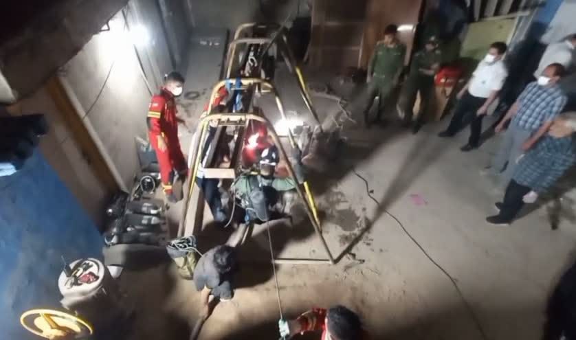 گازگرفتگی در چاه فاضلاب، جان دوکارگر را گرفت