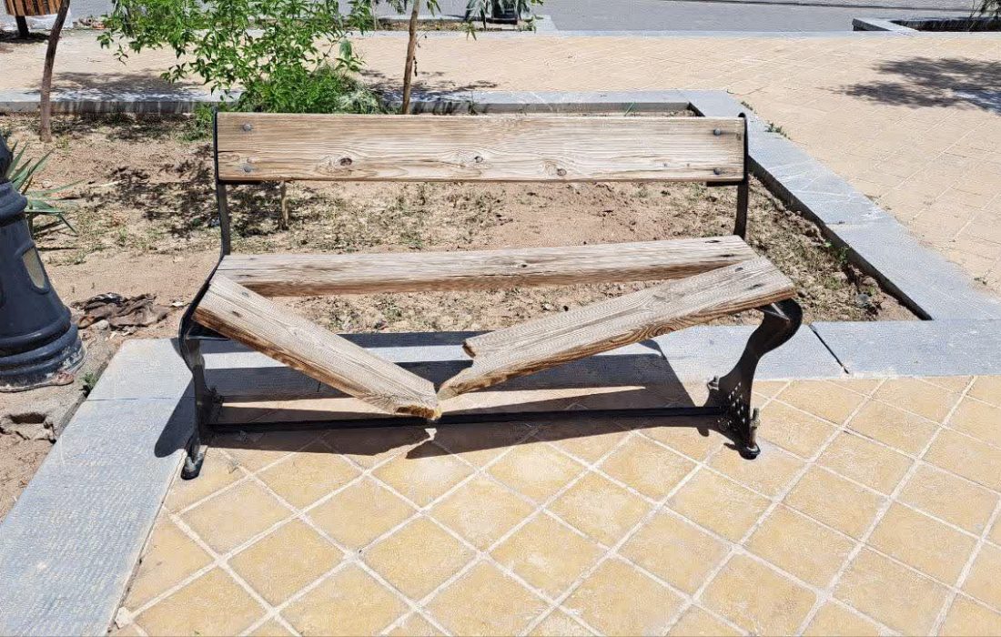 اوضاعِ ناخوشاحوالِ بوستانِ محلۀ «درب باغِ» کاشان