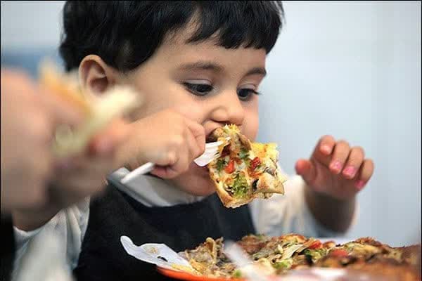 سبک زندگی ناسالم عامل اصلی اسهال و چاقی در کودکان