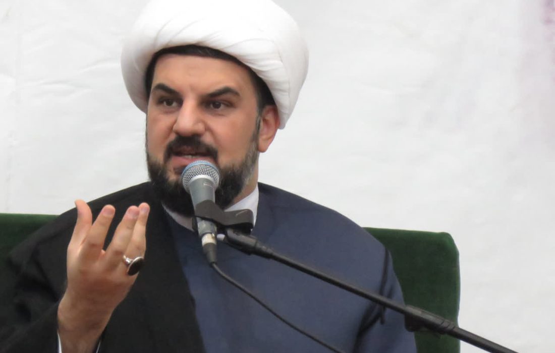 هیچ عبادت و خدمتی، مانند ارشاد و روشنگری و هدایت مردم به مسیر اخلاق و خداباوری و بندگی پروردگار نیست