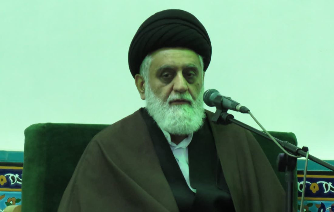 پیامبر مکرم اسلام و ائمه طاهرین، بدلیل ارزشها و فضیلتهای رمضان، در این ماه انسان و بندۀ متفاوتی میشدند