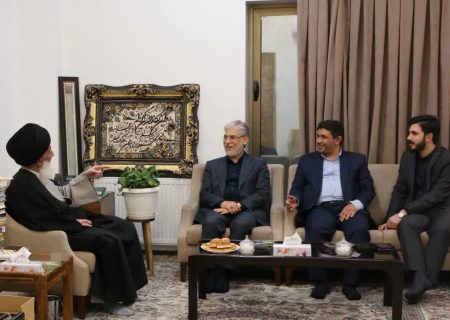 دیدار و گفت وگوی وزیر علوم تحقیقات و فناوری و دبیر کل کمیسیون ملی یونسکو، با حضرت آیت الله یثربی