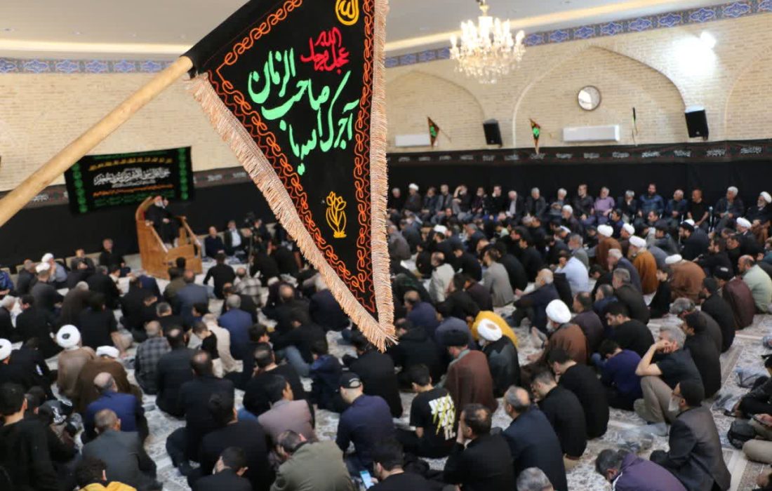 برگزاری مجلس عزاداری سالروز شهادت حضرت امام صادق علیهالسلام در بیت آیت الله یثربی