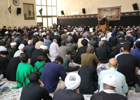برپایی مجلس توسل و عزاداری سالروز شهادت حضرت امام جواد علیه‌السلام در بیت آیت الله یثربی