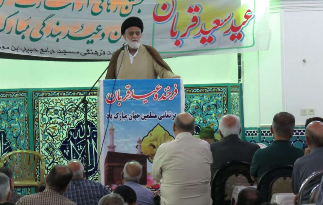 خداوند برای انسان در فرصت زندگی دنیوی، خیر و شر را که علت آن آزمایش انسان می باشد، قرار داده است/ حضور حماسی مردم، مکمل پاسخ نظامی به تجاوز دشمنان بود