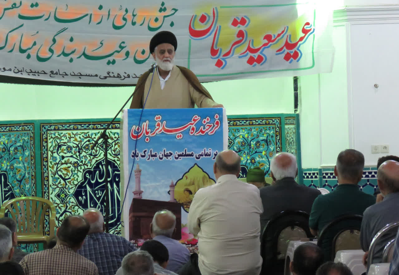 خداوند برای انسان در فرصت زندگی دنیوی، خیر و شر را که علت آن آزمایش انسان می باشد، قرار داده است/ حضور حماسی مردم، مکمل پاسخ نظامی به تجاوز دشمنان بود