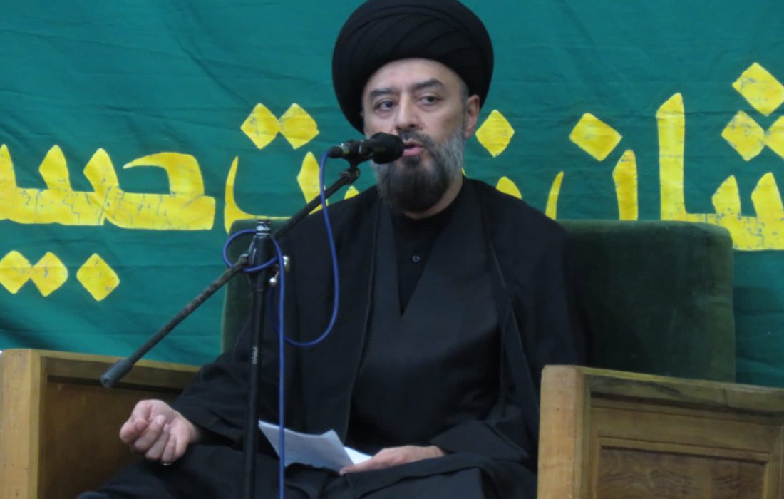 با مطالعه زیارت غدیریه، می توان دریافت امیر مومنان خلافت را برای رسیدن به مسند قدرت که شیوه و روش فرعونیان و امویان است و سپس تثبیت تاج و تختِ خلافت و یکه‌تازی در قدرت طلب نکرد