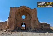 سند مالکیت کاروانسرای تاریخی «دهزیره» به نام اداره میراثفرهنگی کاشان صادر شد